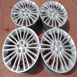 Llantas BMW R18X8 ET35 en perfecto estado, ANCLAJE 5X120